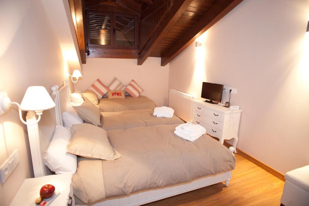 Palacio De Ivan Tarin Hotel Monteagudo del Castillo Room photo